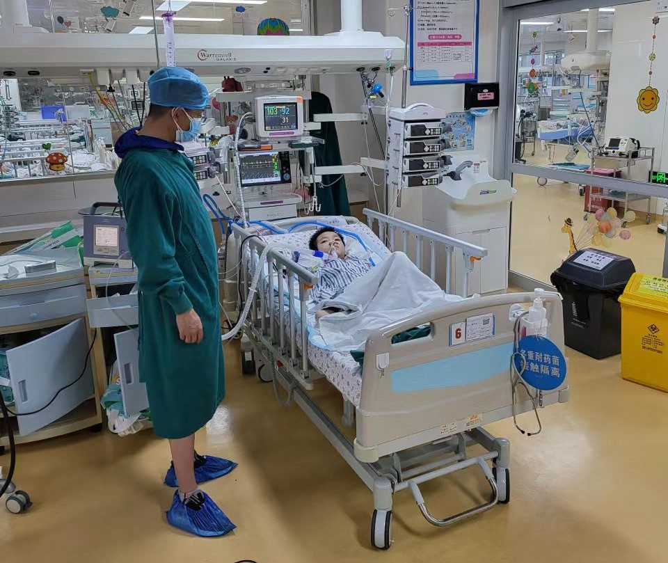 祁连县跨省救护车出租公司